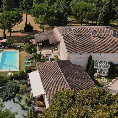 Les Tamaris Acomodação com café da manhã Castelnau-sur-Gupie Exterior foto